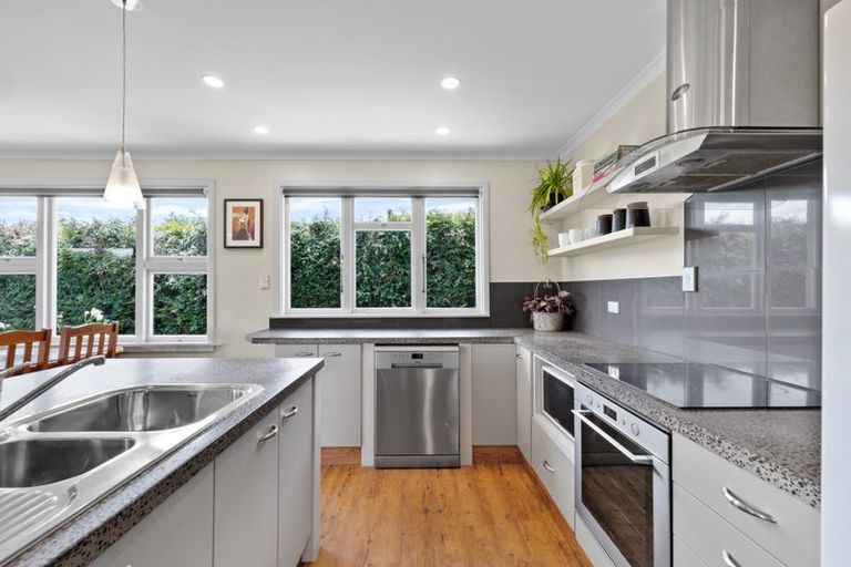 Photo of property in 31 Woodend Road, Woodend, 7610