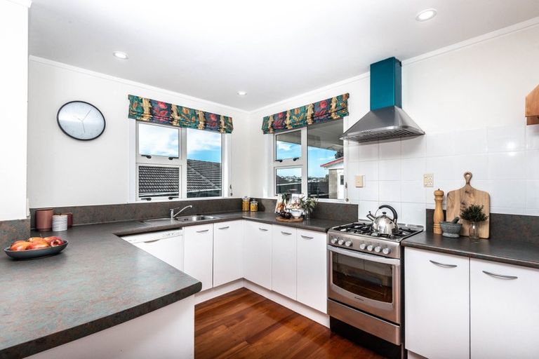 Photo of property in 99a Clifford Road, Johnsonville, Wellington, 6037