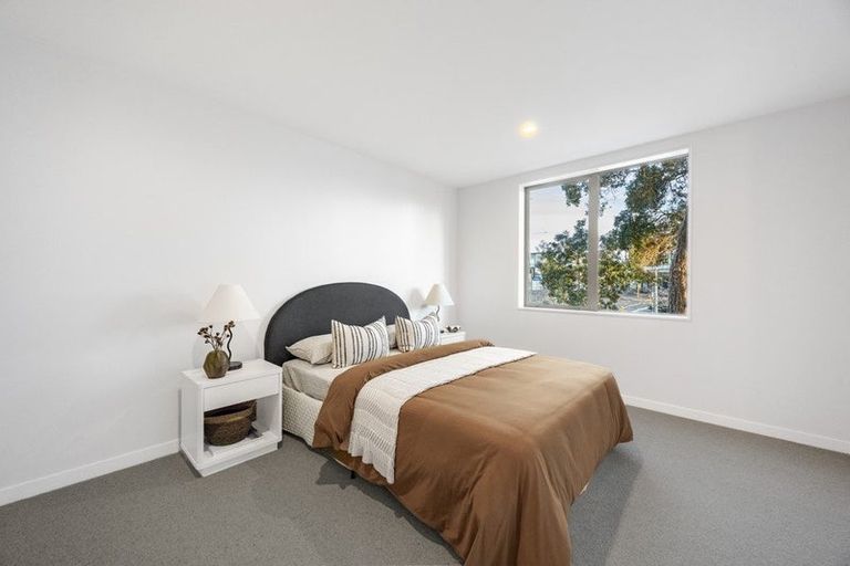 Photo of property in 2a Hauraki Road, Hauraki, Auckland, 0622