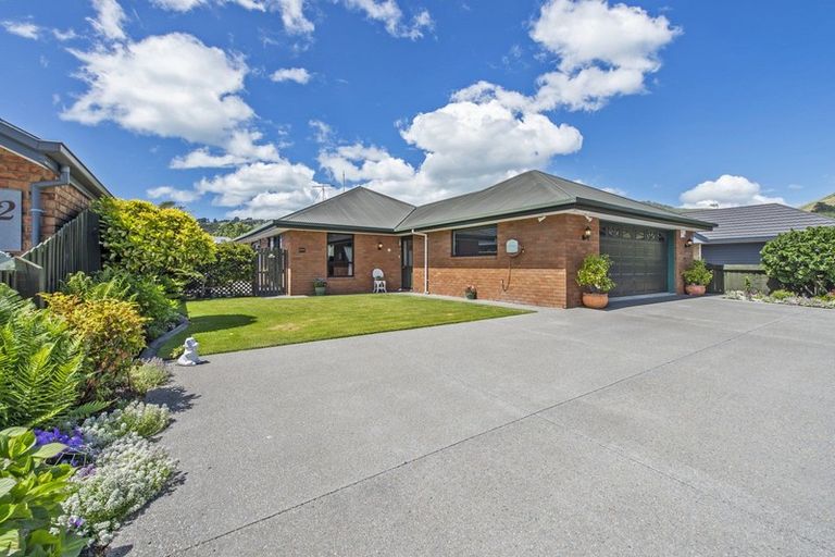 Photo of property in 60 Mauger Drive, Heathcote Valley, Christchurch, 8022