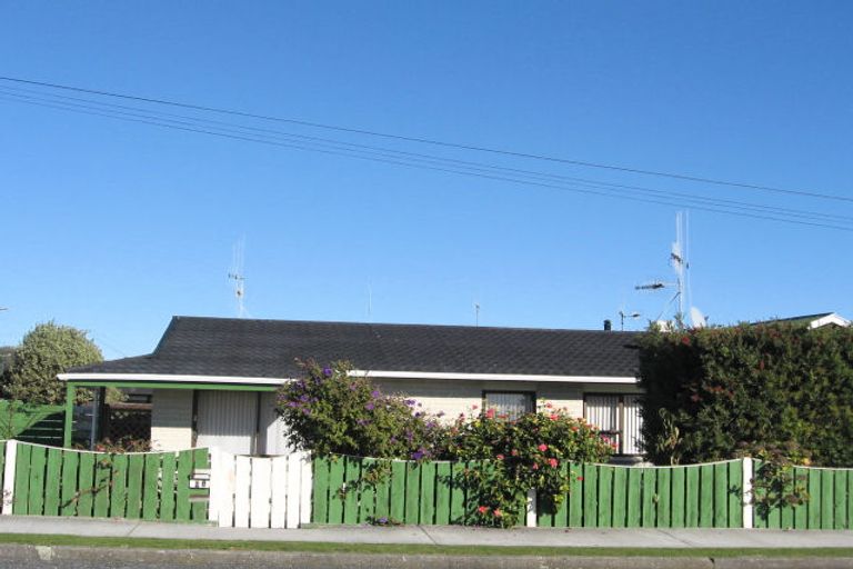 Photo of property in 9a Hadfield Street, Otaki, 5512