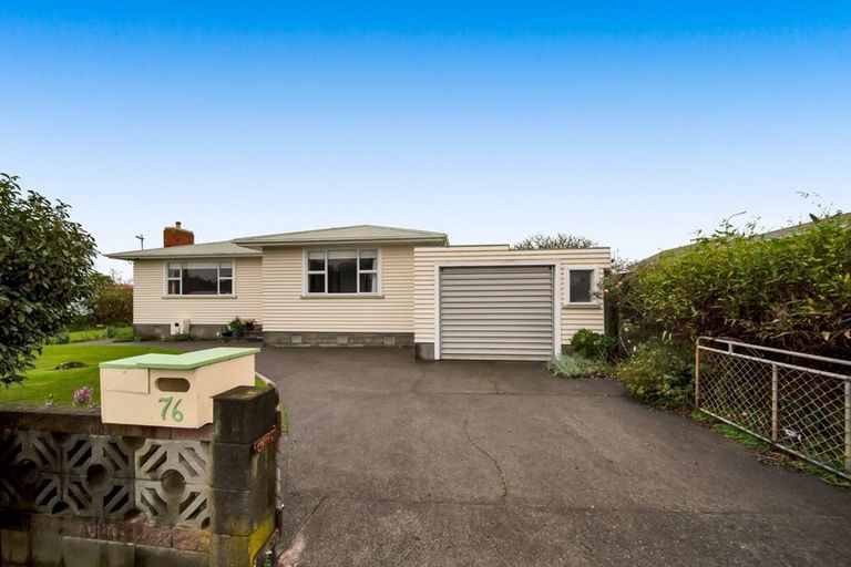 Photo of property in 76 Blake Street, Waitara, 4320