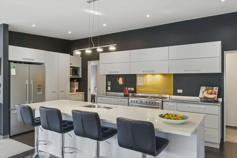 Photo of property in 48 Kotuku Drive, Paraparaumu Beach, Paraparaumu, 5032