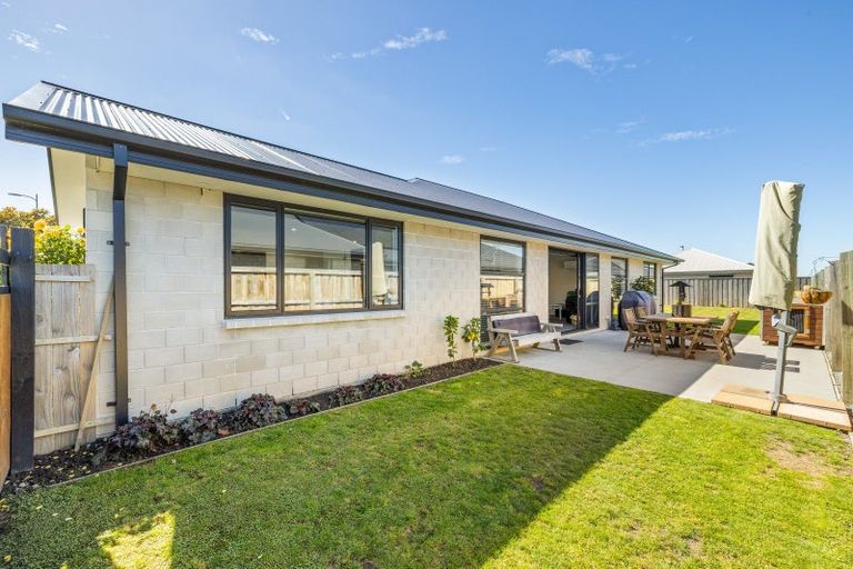 Photo of property in 23 Chris Drive, Rolleston, 7614