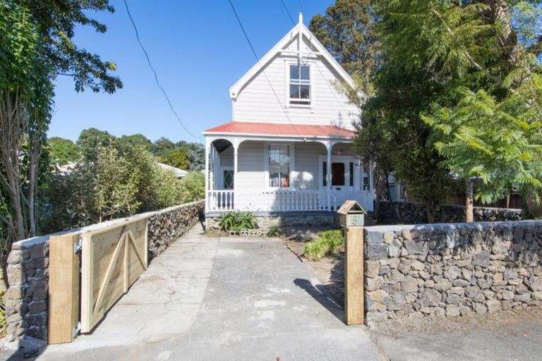 Photo of property in 5 Edenvale Crescent, Mount Eden, Auckland, 1024