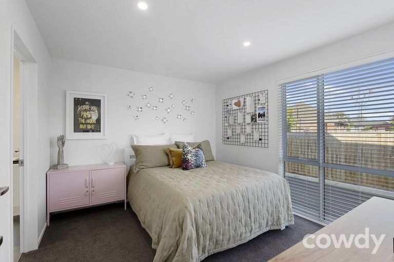 Photo of property in 3b Brookside Terrace, Bryndwr, Christchurch, 8053