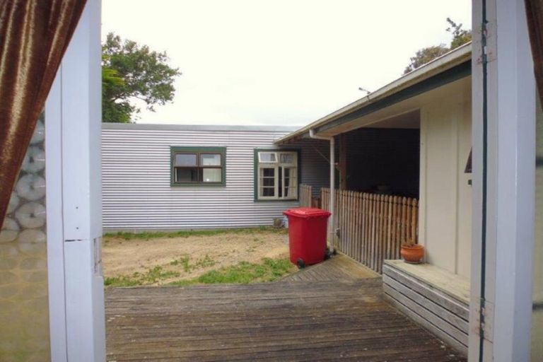 Photo of property in 18 Mclean Street, Woodville, 4920