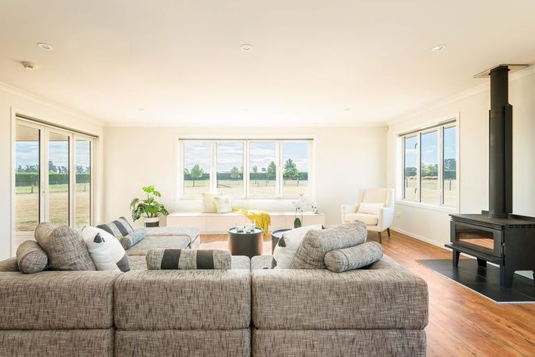 Photo of property in 1/616 Halkett Road, West Melton, Christchurch, 7671