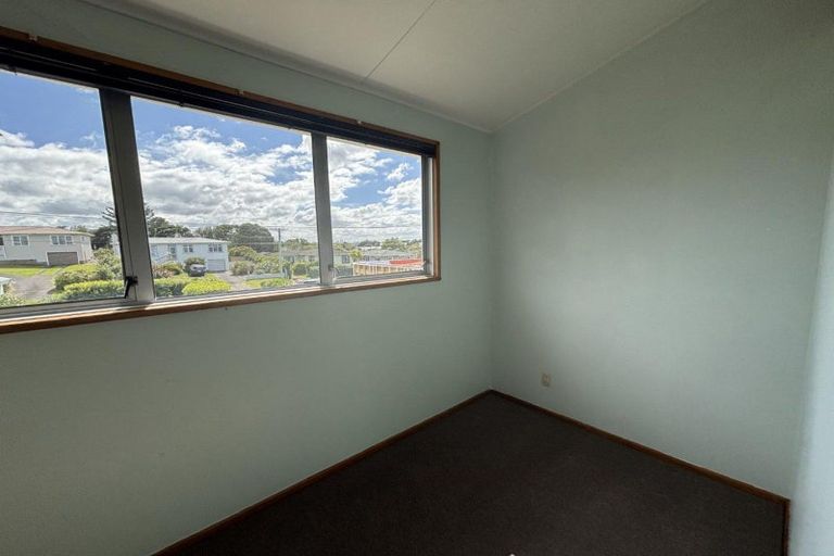 Photo of property in 109 Karaka Street, Castlecliff, Whanganui, 4501