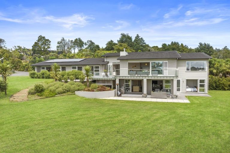 Photo of property in 497 Whitford Road, Whitford, Howick, 2571