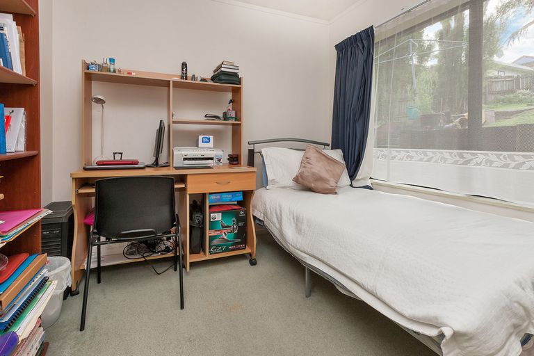 Photo of property in 65a Harmel Road, Glendene, Auckland, 0602