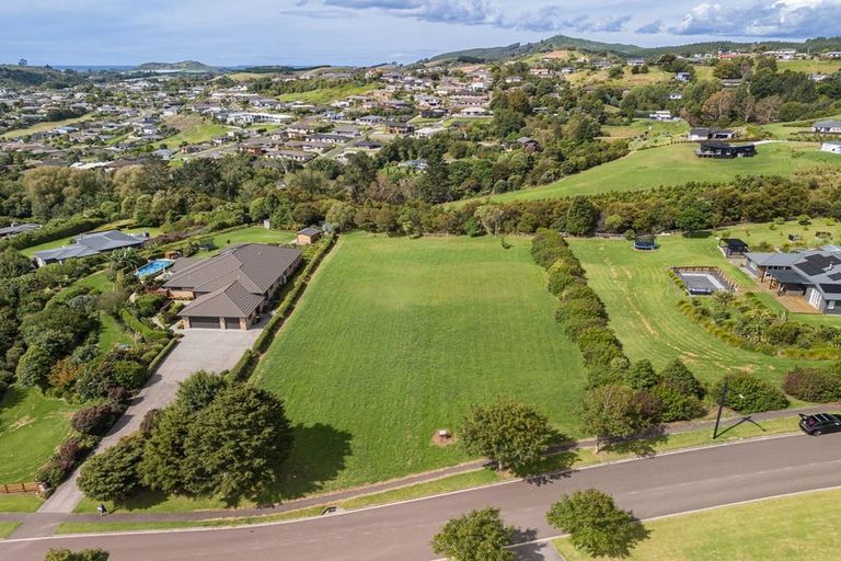 Photo of property in 21 Riverstone Drive, Welcome Bay, Tauranga, 3112