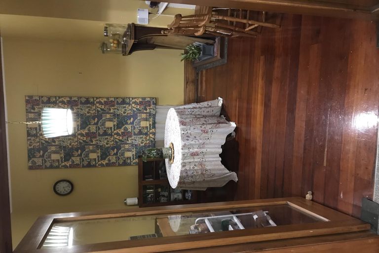 Photo of property in 18 Bryant Street, Takaro, Palmerston North, 4412