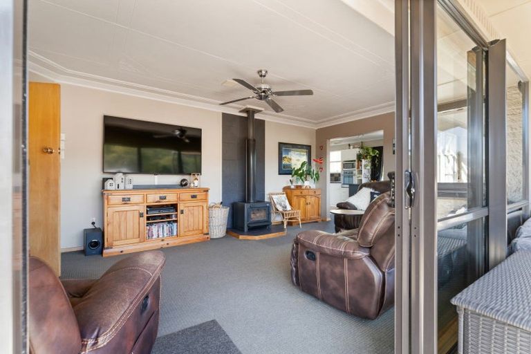 Photo of property in 72 Martin Road, Fairfield, Dunedin, 9018