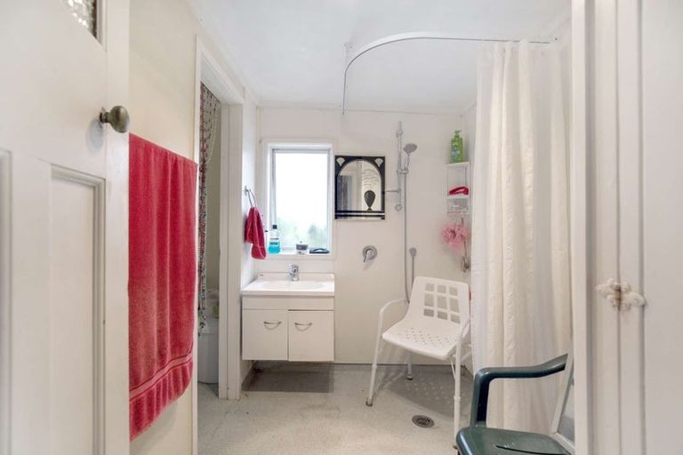 Photo of property in 94 Cornfoot Street, Castlecliff, Whanganui, 4501