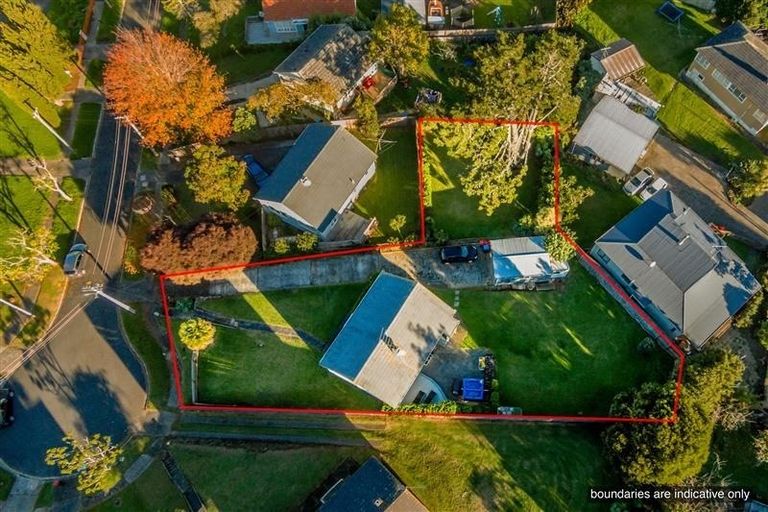 Photo of property in 10 Hurstwood Place, Glen Innes, Auckland, 1072