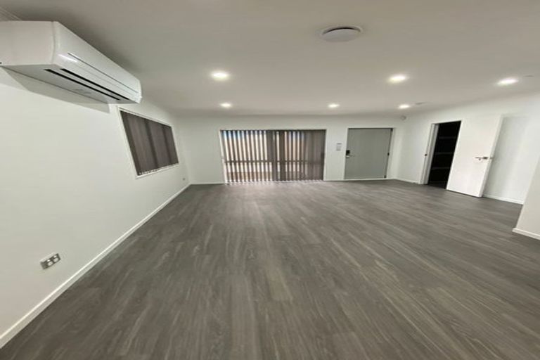 Photo of property in 10b Vickerman Street, Otara, Auckland, 2023