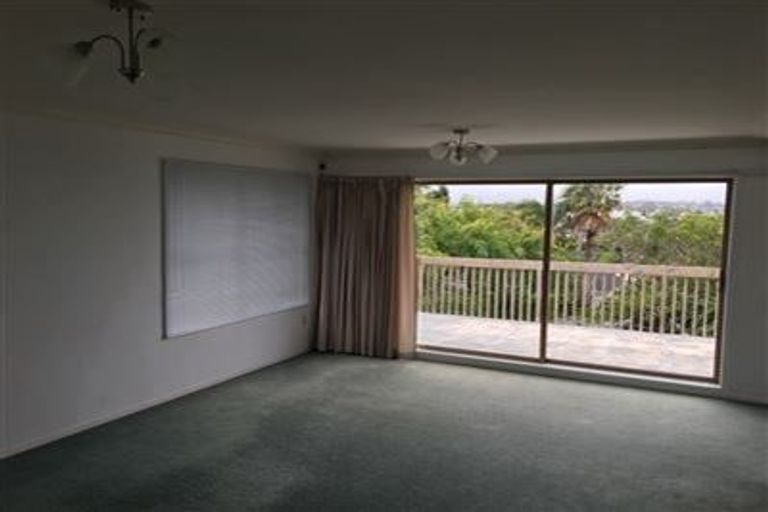Photo of property in 1/47 Braemar Road, Rothesay Bay, Auckland, 0630