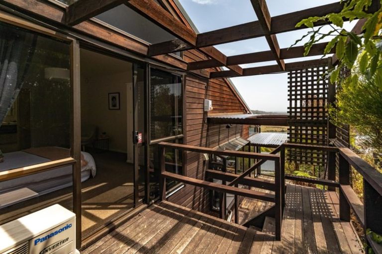 Photo of property in 95 Cannon Hill Crescent, Mount Pleasant, Christchurch, 8081