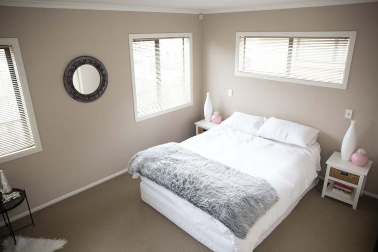 Photo of property in 68 Huntington Drive, Huntington Park, Auckland, 2013