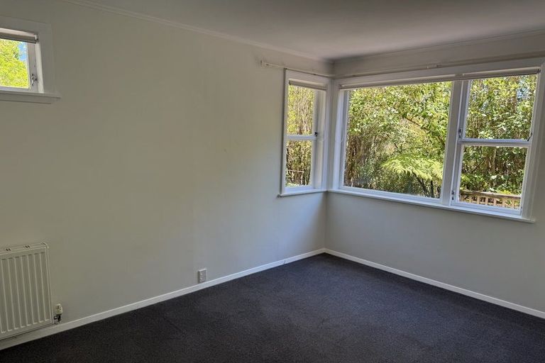 Photo of property in 152 Helston Road, Paparangi, Wellington, 6037