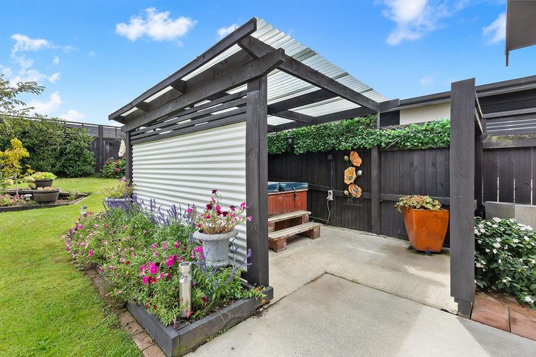 Photo of property in 75 Stirling Drive, Morrinsville, 3300