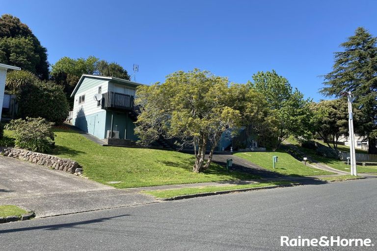 Photo of property in 61 Seymour Place, Bellevue, Tauranga, 3110