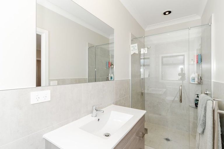 Photo of property in 61a Avondale Road, Taradale, Napier, 4112