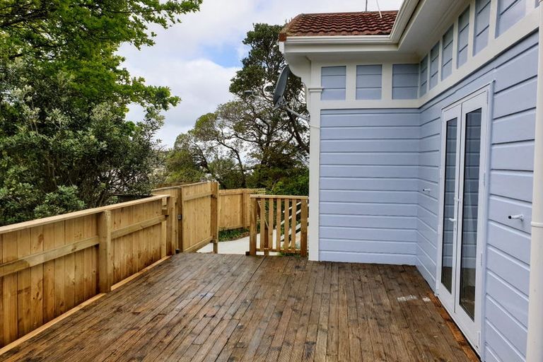 Photo of property in 78 Raroa Road, Kelburn, Wellington, 6012