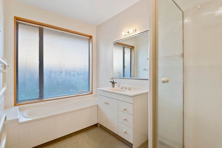 Photo of property in 3b Amdale Avenue, Broomfield, Christchurch, 8042