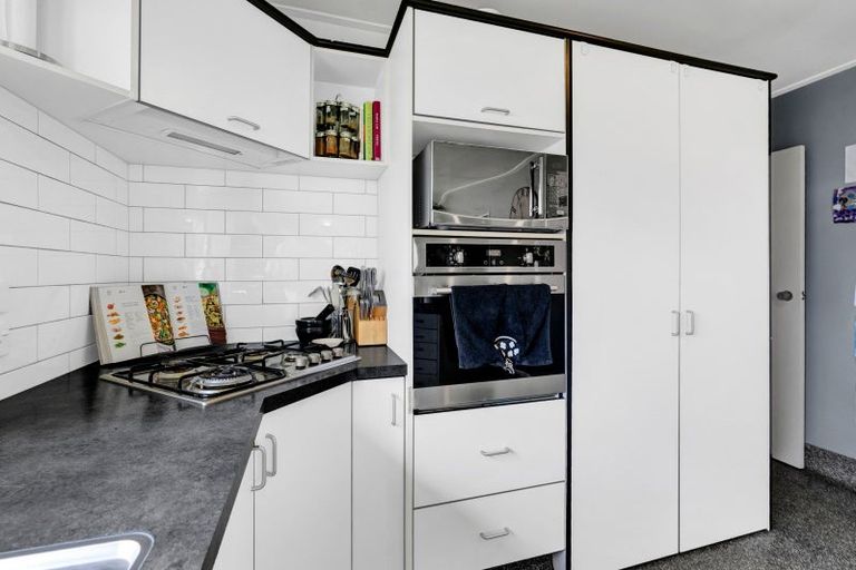 Photo of property in 1 Tainui Terrace, Inglewood, 4330