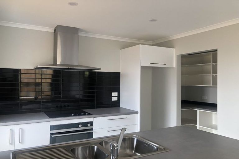 Photo of property in 15 Maui Place, Te Kamo, Whangarei, 0112