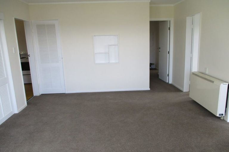 Photo of property in 39 Oak Avenue, Paremata, Porirua, 5024