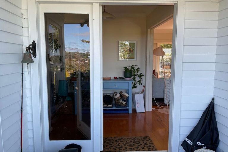 Photo of property in 13 Jellicoe Road, Murrays Bay, Auckland, 0630