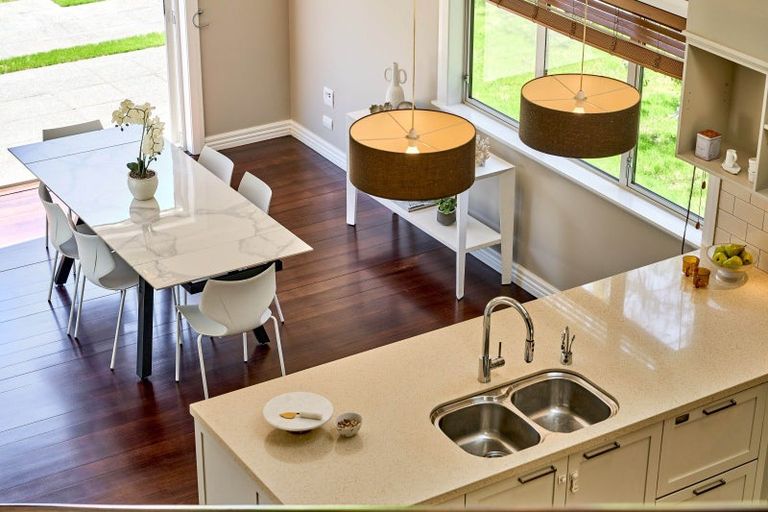 Photo of property in 5 Cheviot Road, Lowry Bay, Lower Hutt, 5013