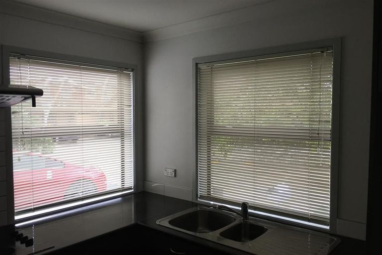 Photo of property in St Claire Village, 1/172 Mcleod Road, Te Atatu South, Auckland, 0610