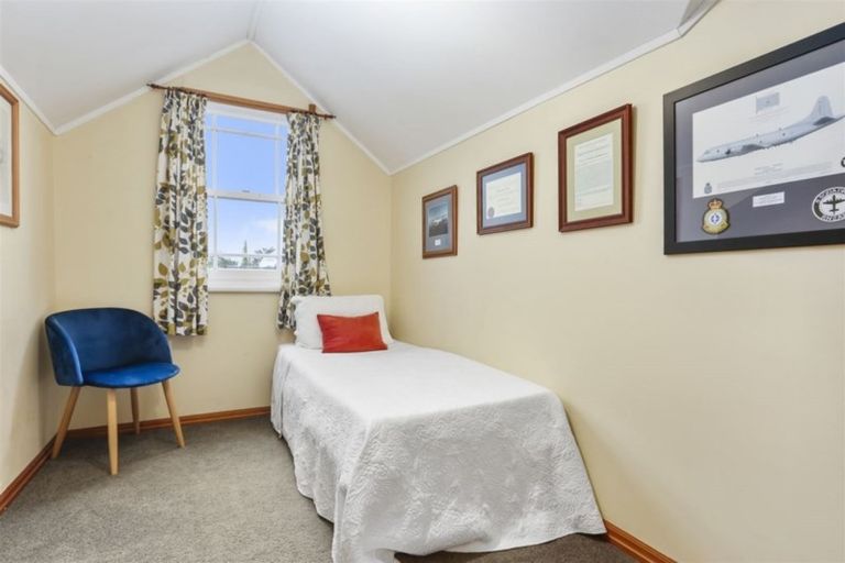 Photo of property in 58 Gladstone Road, Northcote, Auckland, 0627