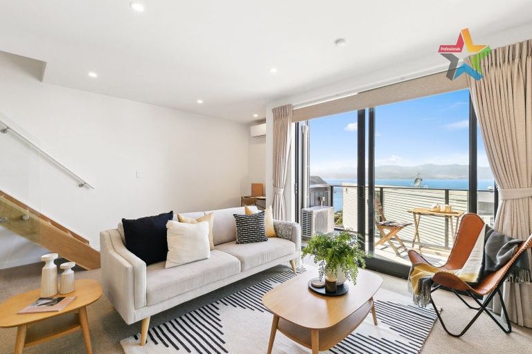 Photo of property in 12/52 High Street, Island Bay, Wellington, 6023