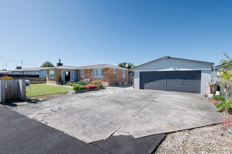Photo of property in 27 Cotton Street, St Andrews, Hamilton, 3200