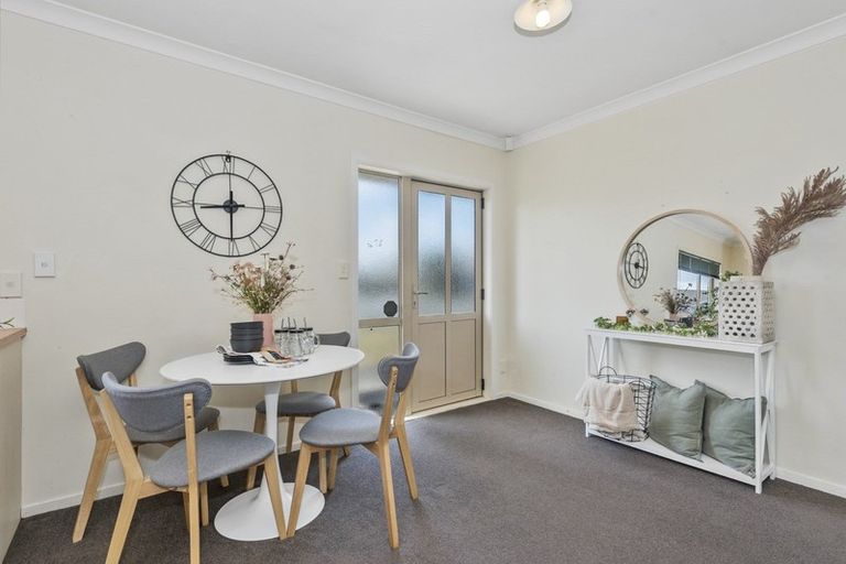 Photo of property in 15 Harvard Court, Melville, Hamilton, 3206