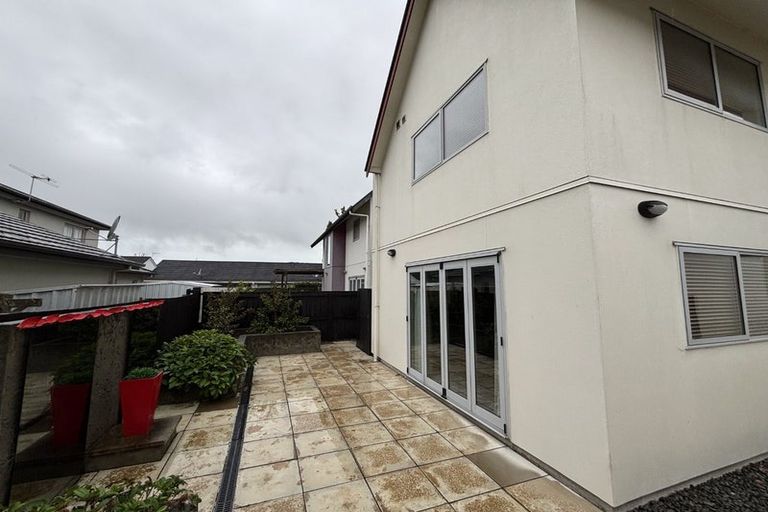 Photo of property in 2 Olympic Lane, Edgeware, Christchurch, 8013