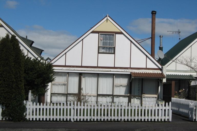 Photo of property in 13b Harris Street, Marton, 4710