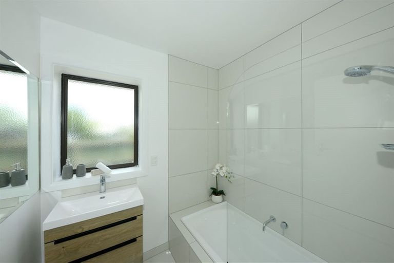 Photo of property in 110 Halswell Road, Hillmorton, Christchurch, 8025