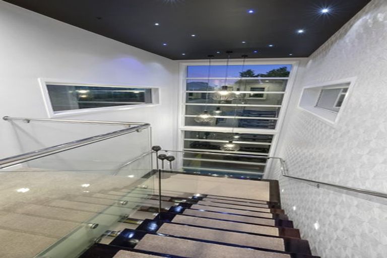 Photo of property in 374 Devon Street West, Lynmouth, New Plymouth, 4310