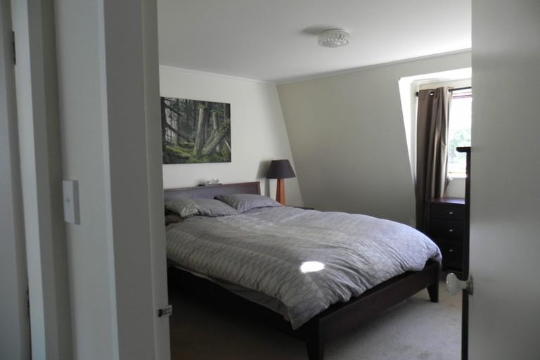 Photo of property in 70a Churton Drive, Churton Park, Wellington, 6037