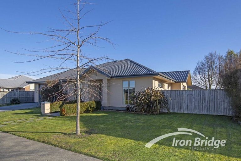 Photo of property in 11 Papawai Drive, Rangiora, 7400