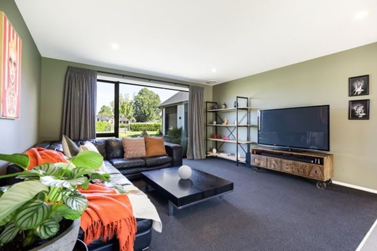 Photo of property in 7 South Oaks Close, Pukemoremore, Cambridge, 3493