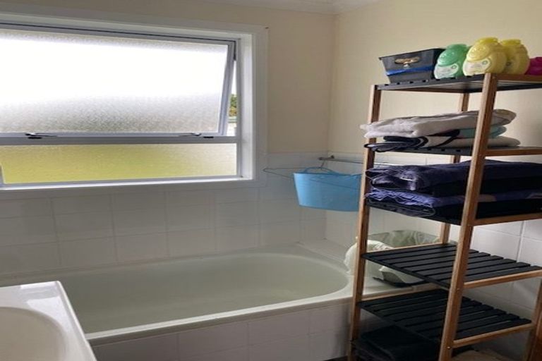 Photo of property in 19 Kahu Street, Utuhina, Rotorua, 3015