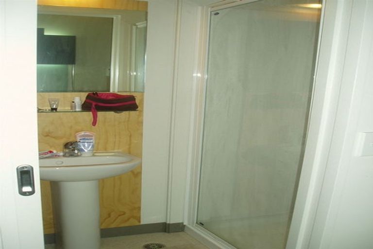 Photo of property in Urbane Apartments, 26/29 Webb Street, Mount Cook, Wellington, 6011