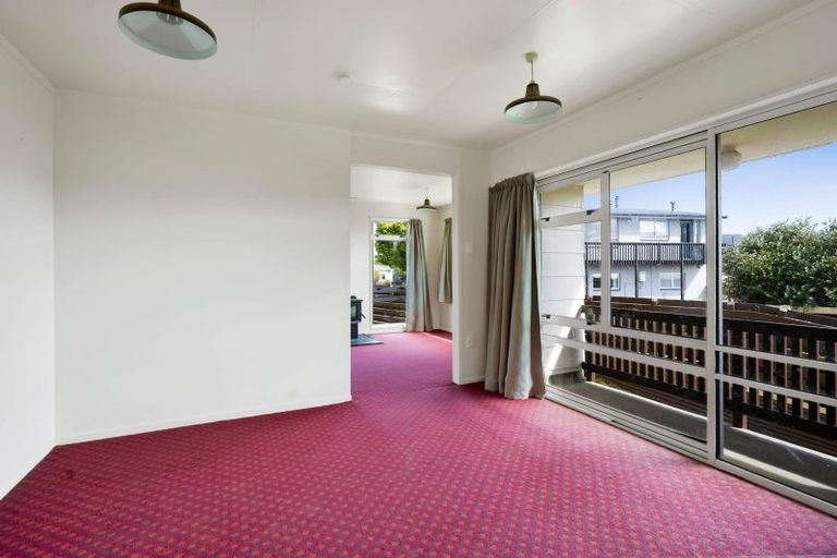 Photo of property in 4 Titoki Place, Inglewood, 4330